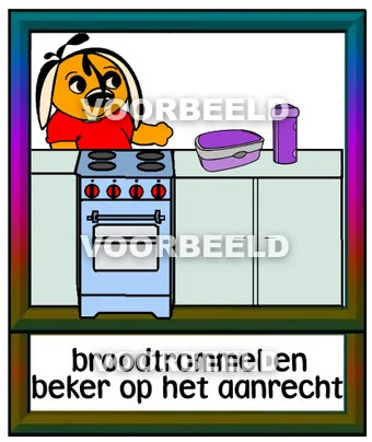 Broodtrommel en beker op het aanrecht