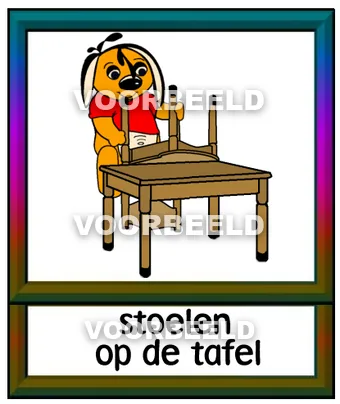 Stoelen op de tafel